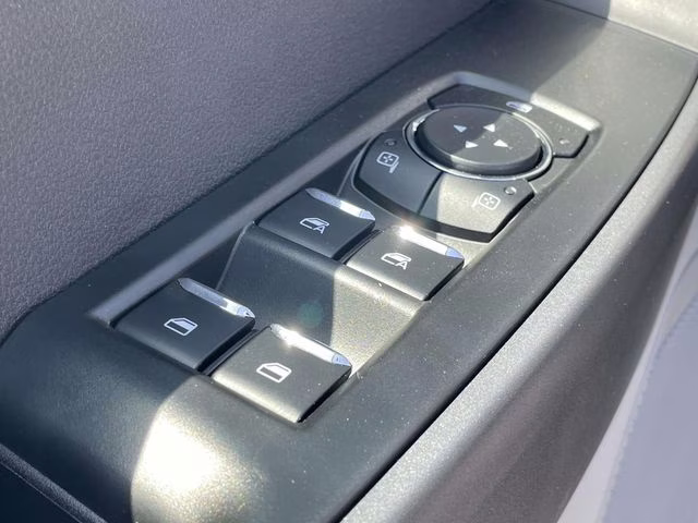 2026 Oxford White Ford Super Duty F-250 SRW XL 4X4 Truck