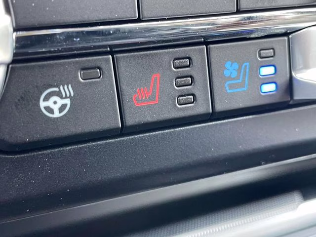 2026 White Metallic Ford Super Duty F-350 DRW Platinum 4X4 Truck