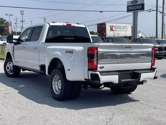 2026 White Metallic Ford Super Duty F-350 DRW Platinum 4X4 Truck