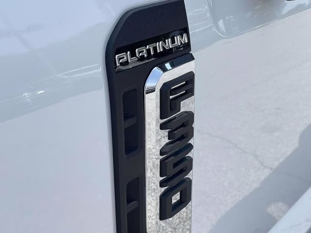 2026 White Metallic Ford Super Duty F-350 DRW Platinum 4X4 Truck