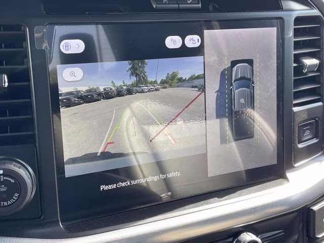 2025 Space White Metallic Ford F-150 Lariat 4X4 Truck