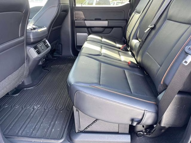 2025 Space White Metallic Ford F-150 Lariat 4X4 Truck