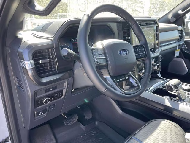 2025 White Metallic Ford F-150 Platinum 4X4 Truck