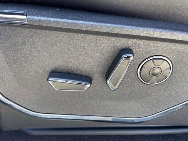 2025 White Metallic Ford F-150 Platinum 4X4 Truck