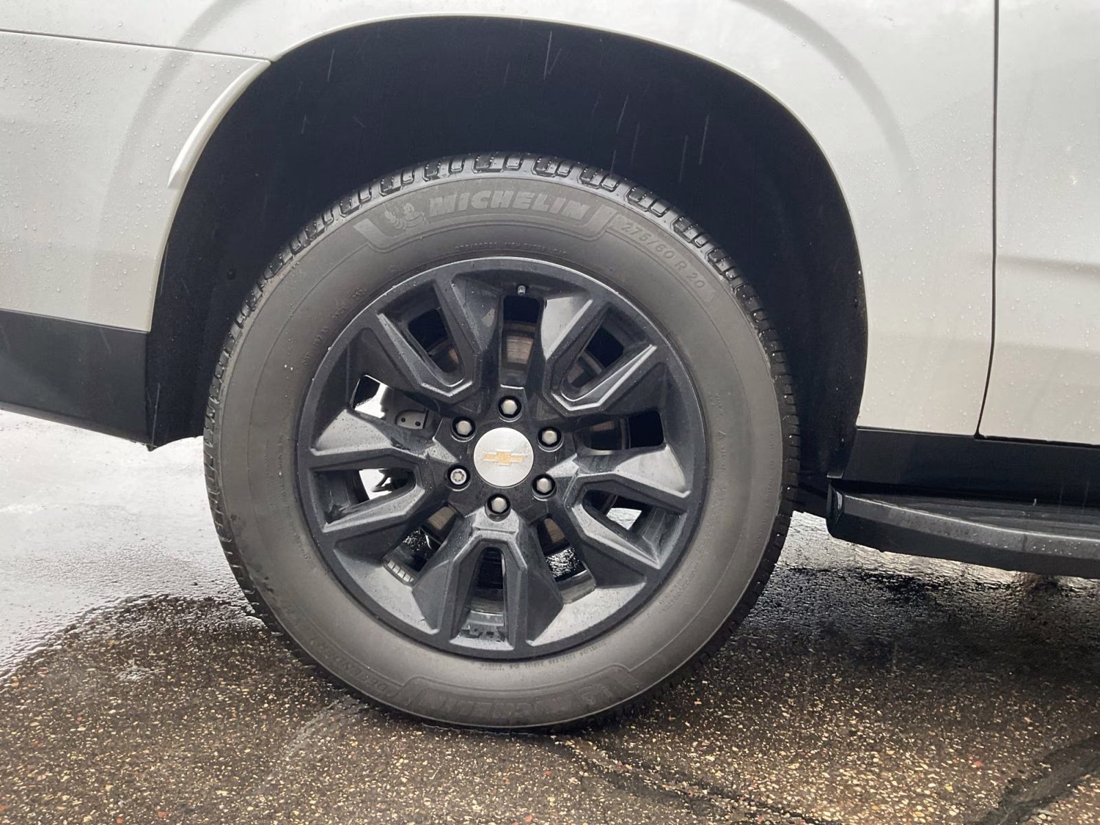 2022 Iridescent Pearl Tricoat Chevrolet Suburban LT 4X4 SUV