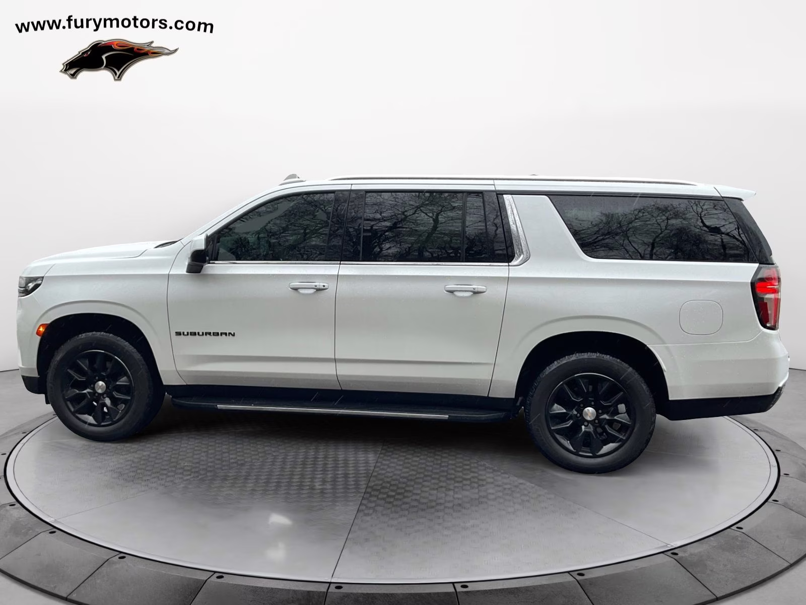 2022 Iridescent Pearl Tricoat Chevrolet Suburban LT 4X4 SUV