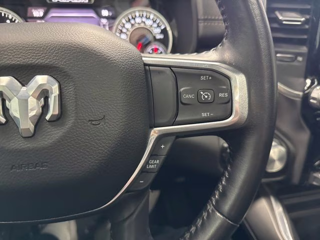 2023 Diamond Black Crystal Pearlcoat Ram 1500 Laramie 4X4 Truck