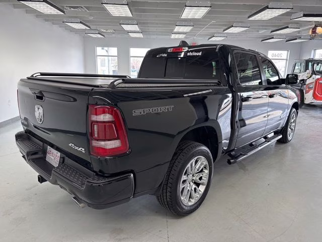 2023 Diamond Black Crystal Pearlcoat Ram 1500 Laramie 4X4 Truck