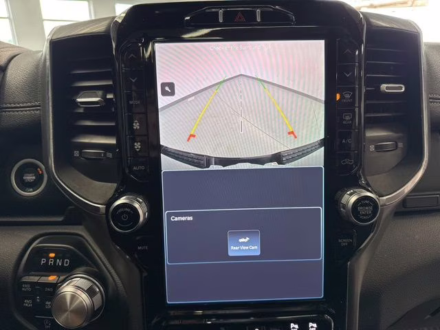 2023 Diamond Black Crystal Pearlcoat Ram 1500 Laramie 4X4 Truck