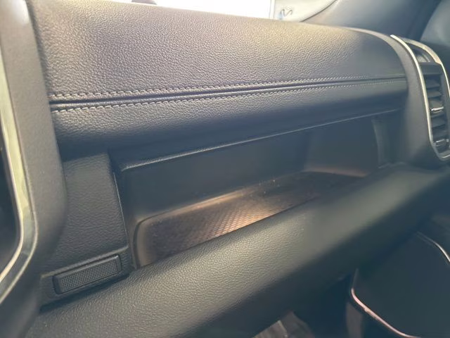 2023 Diamond Black Crystal Pearlcoat Ram 1500 Laramie 4X4 Truck