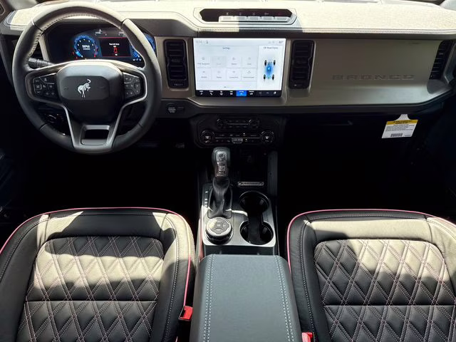 2026 Pink Ford Bronco Outer Banks 4X4 SUV