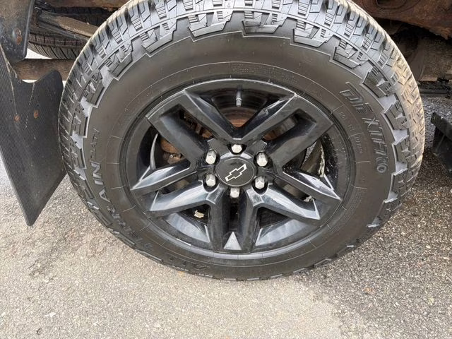 2019 Satin Steel Metallic Chevrolet Silverado 1500 Custom Trail Boss 4X4 Truck