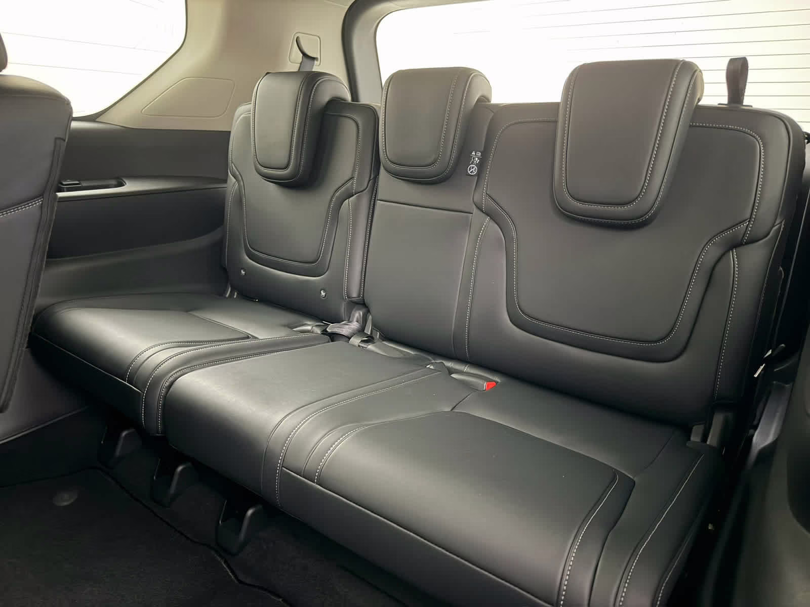 2026 Aspen White Tricoat Nissan Armada SV RWD SUV