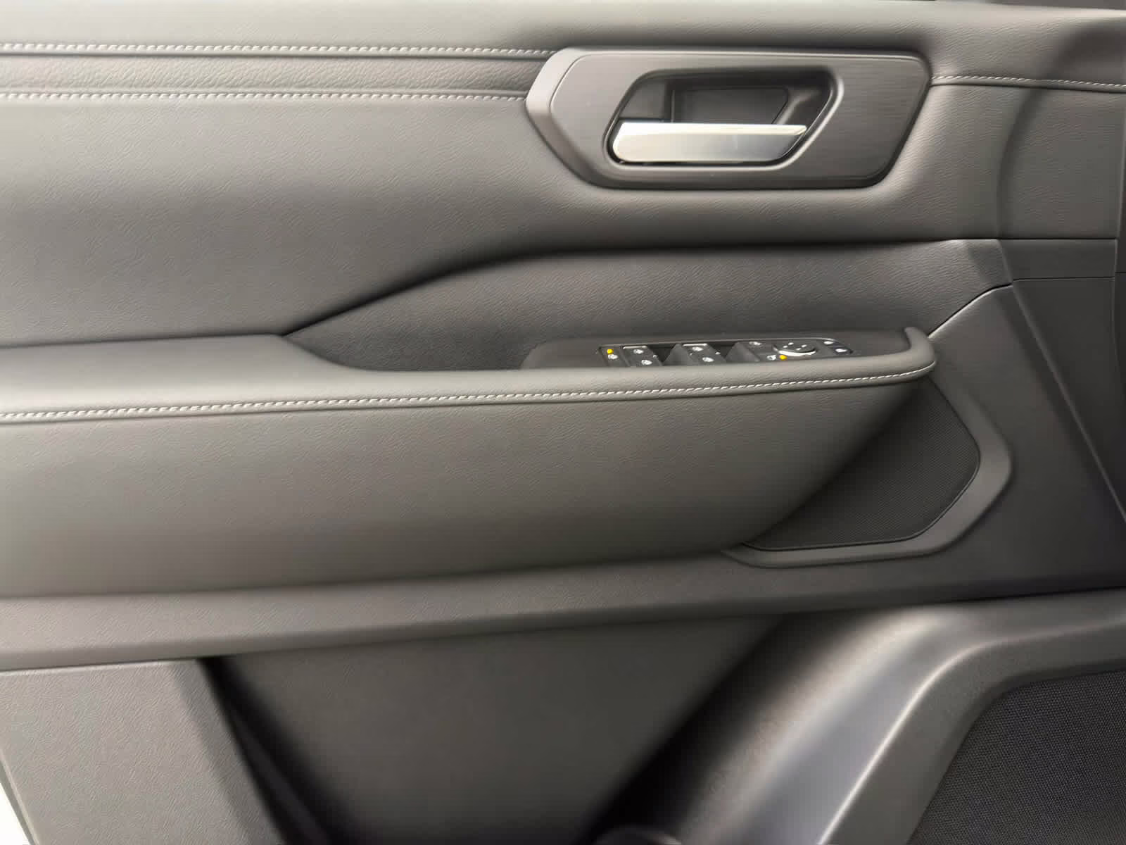 2026 Aspen White Tricoat Nissan Armada SV RWD SUV