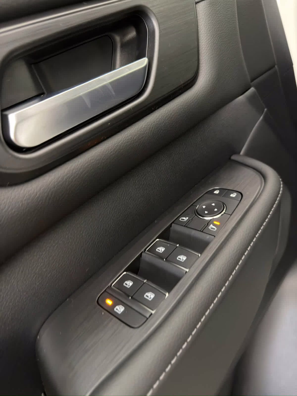 2026 Aspen White Tricoat Nissan Armada SV RWD SUV