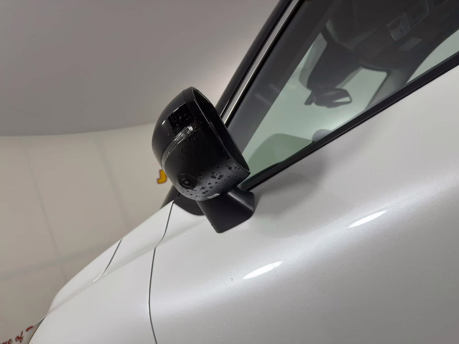 2026 Everest White Pearl/Super Black Nissan Rogue Platinum AWD SUV