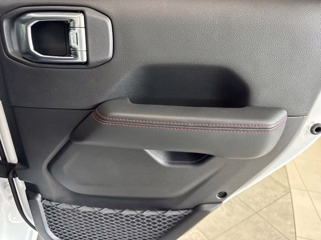 2026 Bright White Clearcoat Jeep Wrangler Rubicon X 4X4 Convertible