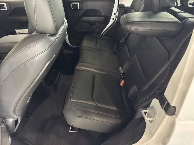 2026 Bright White Clearcoat Jeep Wrangler Rubicon X 4X4 Convertible