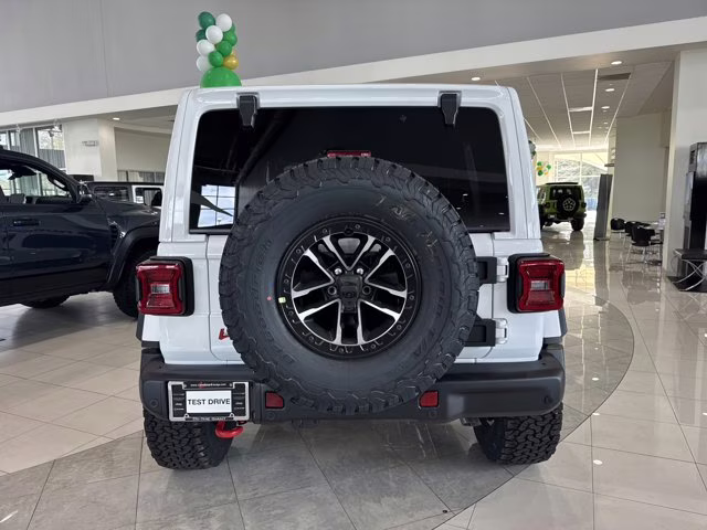 2026 Bright White Clearcoat Jeep Wrangler Rubicon X 4X4 Convertible