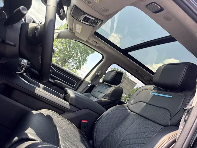 2026 Diamond Black Crystal Pearlcoat Ram 1500 Tungsten 4X4 Truck