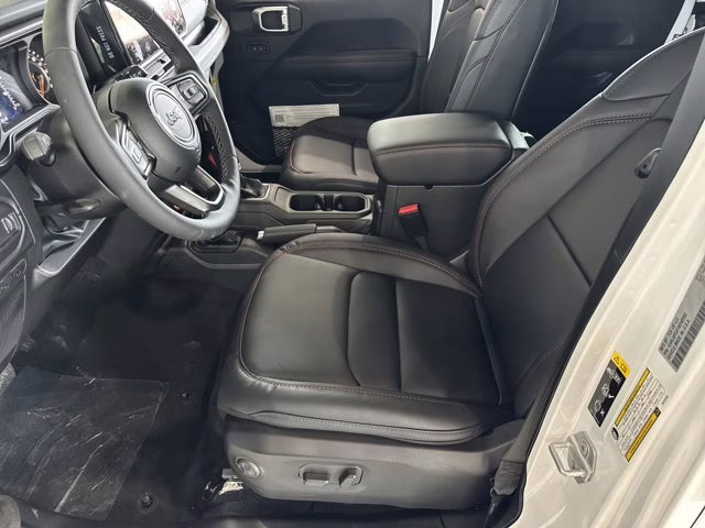 2026 Bright White Clearcoat Jeep Wrangler Rubicon X 4X4 Convertible