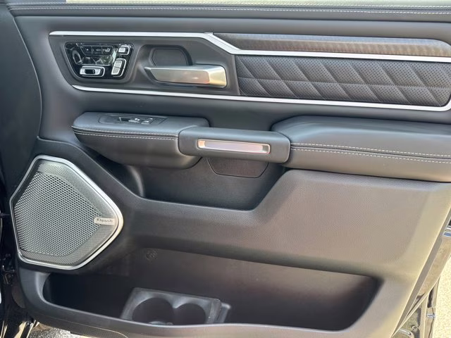 2026 Diamond Black Crystal Pearlcoat Ram 1500 Tungsten 4X4 Truck