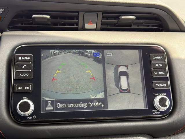 2024 Boulder Gray Pearl Nissan Kicks SR FWD SUV