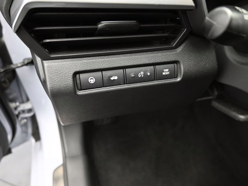 2024 Gray Sky Pearl Nissan Altima 2.0 SR FWD Sedan