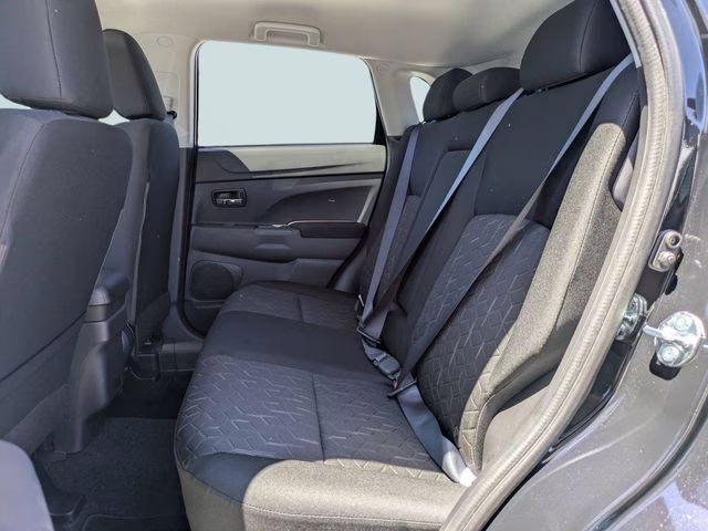 2026 Labrador Black Pearl Mitsubishi Outlander Sport 2.0 ES 4X4 SUV