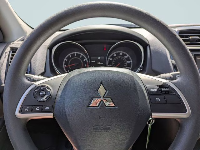 2026 Sunshine Orange Metallic Mitsubishi Outlander Sport 2.0 ES 4X4 SUV