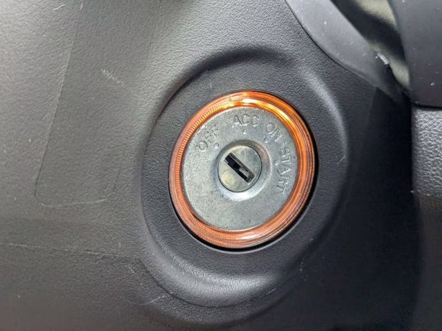 2026 Sunshine Orange Metallic Mitsubishi Outlander Sport 2.0 ES 4X4 SUV