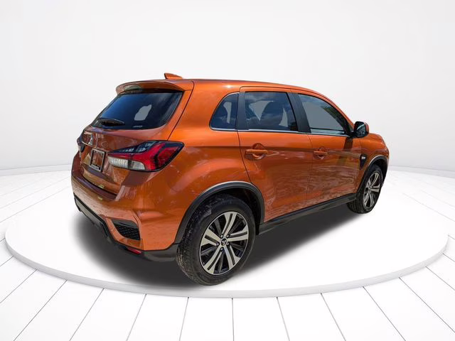 2026 Sunshine Orange Metallic Mitsubishi Outlander Sport 2.0 ES 4X4 SUV
