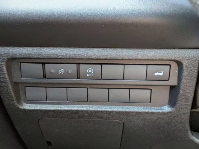 2026 White Diamond Mitsubishi Outlander SE FWD SUV