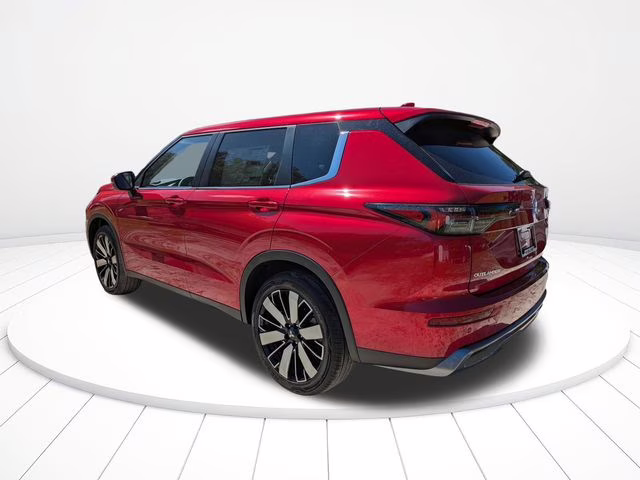 2026 Red Diamond Mitsubishi Outlander SE FWD SUV