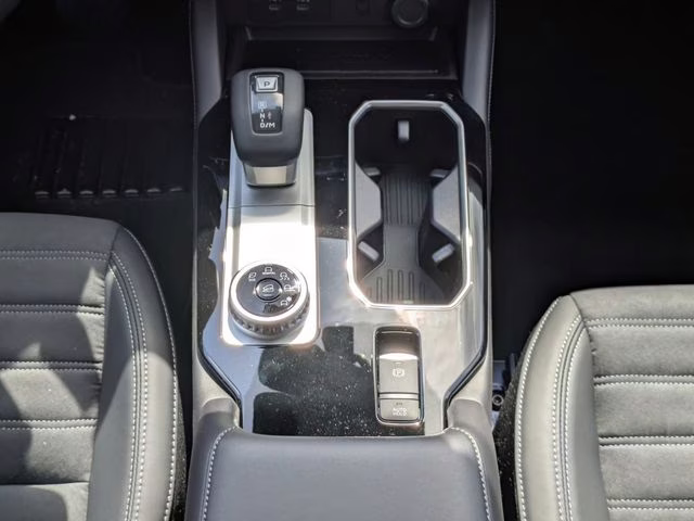 2026 Cosmic Blue Metallic Mitsubishi Outlander SE FWD SUV