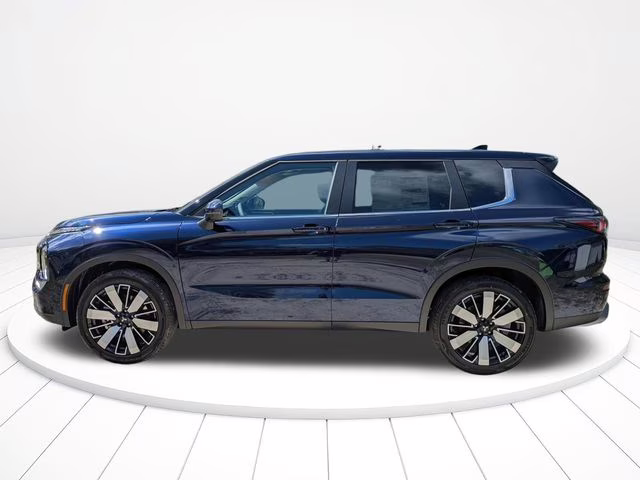 2026 Cosmic Blue Metallic Mitsubishi Outlander SE FWD SUV