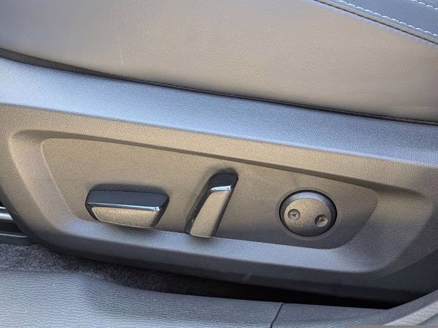 2026 Graphite Gray Mitsubishi Outlander LE FWD SUV