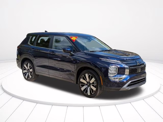 2026 Cosmic Blue Metallic Mitsubishi Outlander SE FWD SUV