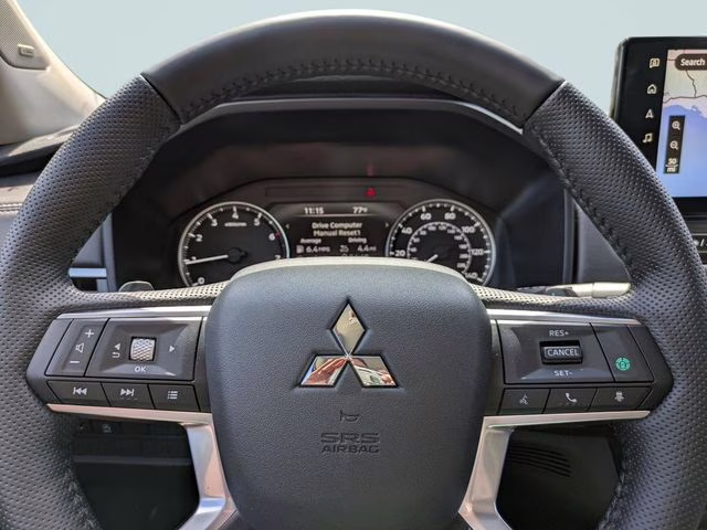 2026 Cosmic Blue Metallic Mitsubishi Outlander SE FWD SUV