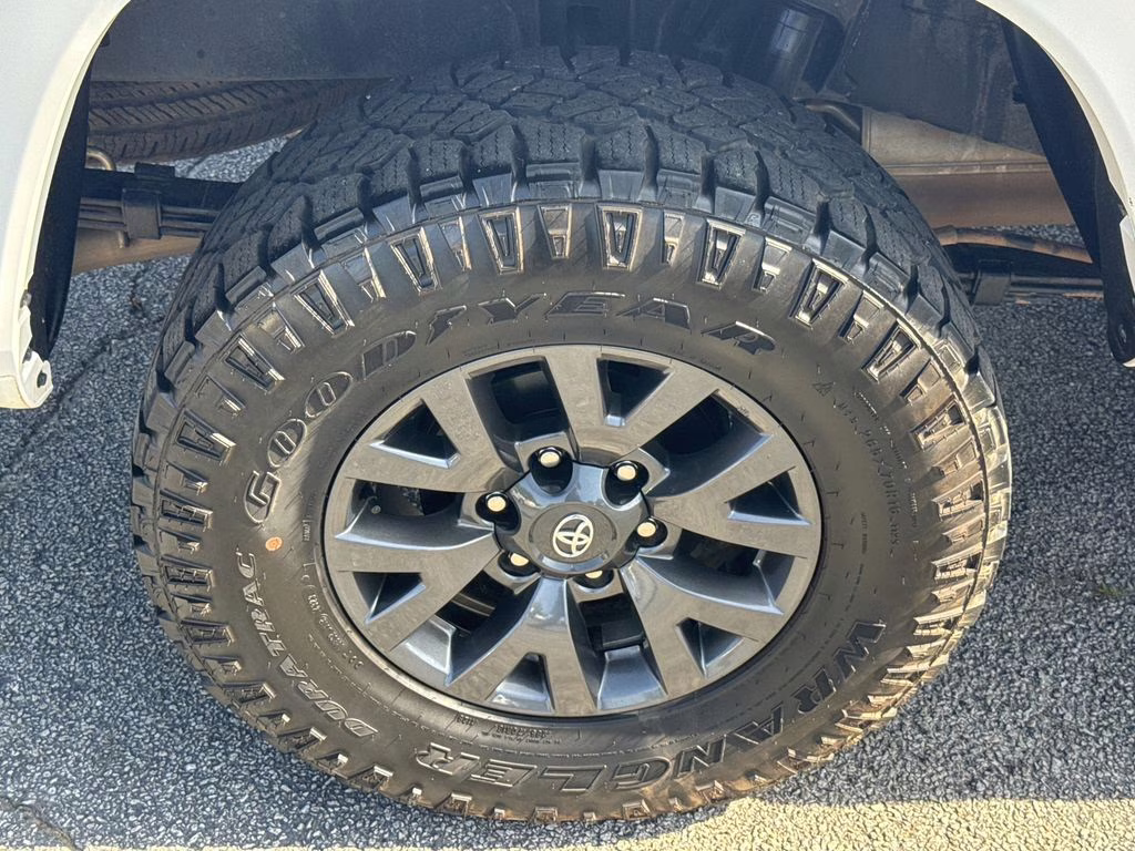 2023 Ice Cap Toyota Tacoma SR5 4X4 Truck