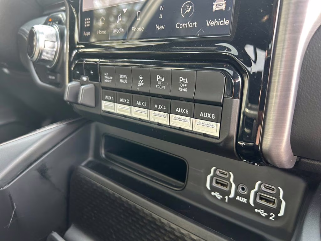 2023 Diamond Black Crystal Pearlcoat Ram 2500 Rebel Power Wagon w/5th Wheel Prep & Tow Tech Pkg 4X4 Truck