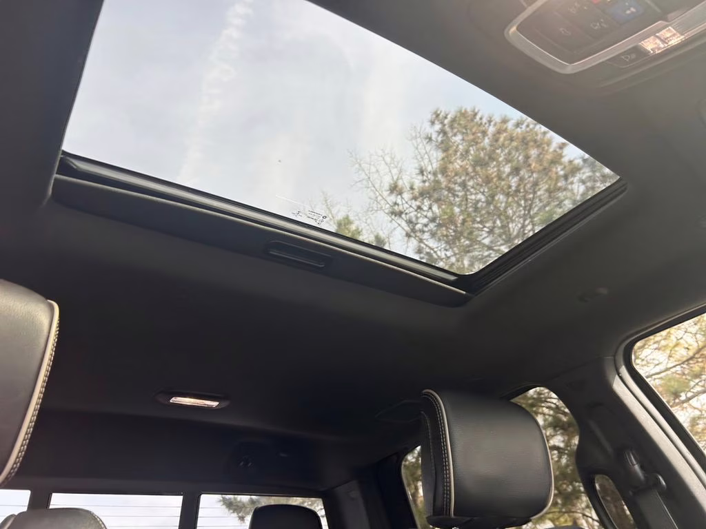 2023 Diamond Black Crystal Pearlcoat Ram 2500 Rebel Power Wagon w/5th Wheel Prep & Tow Tech Pkg 4X4 Truck