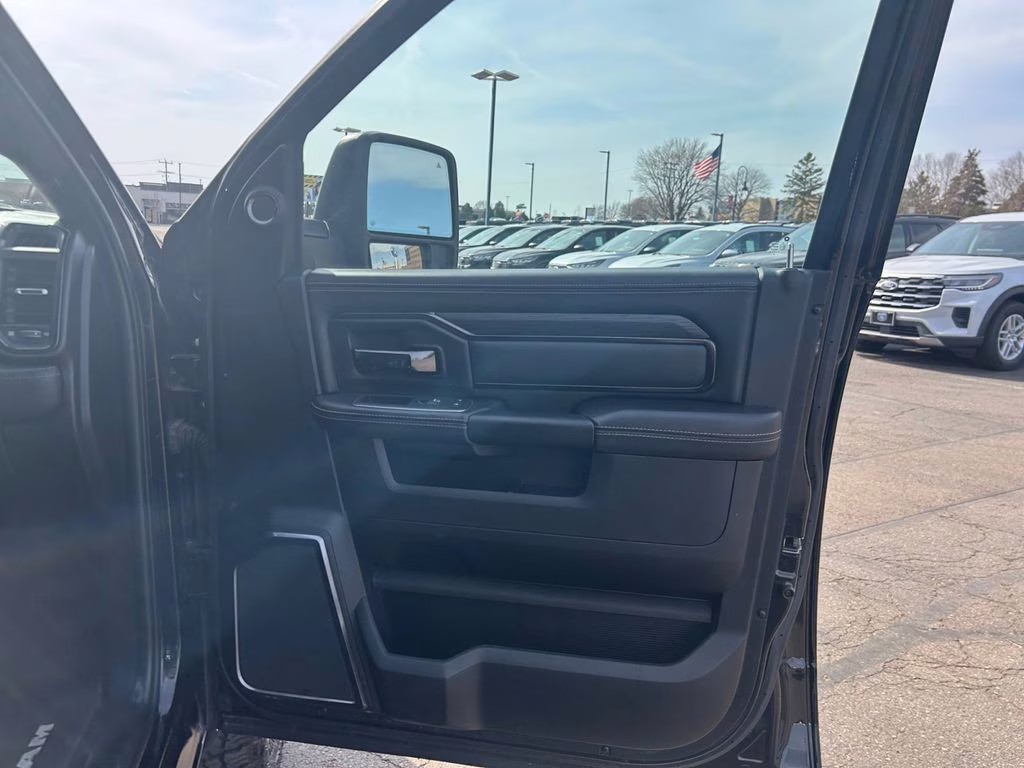 2023 Diamond Black Crystal Pearlcoat Ram 2500 Rebel Power Wagon w/5th Wheel Prep & Tow Tech Pkg 4X4 Truck