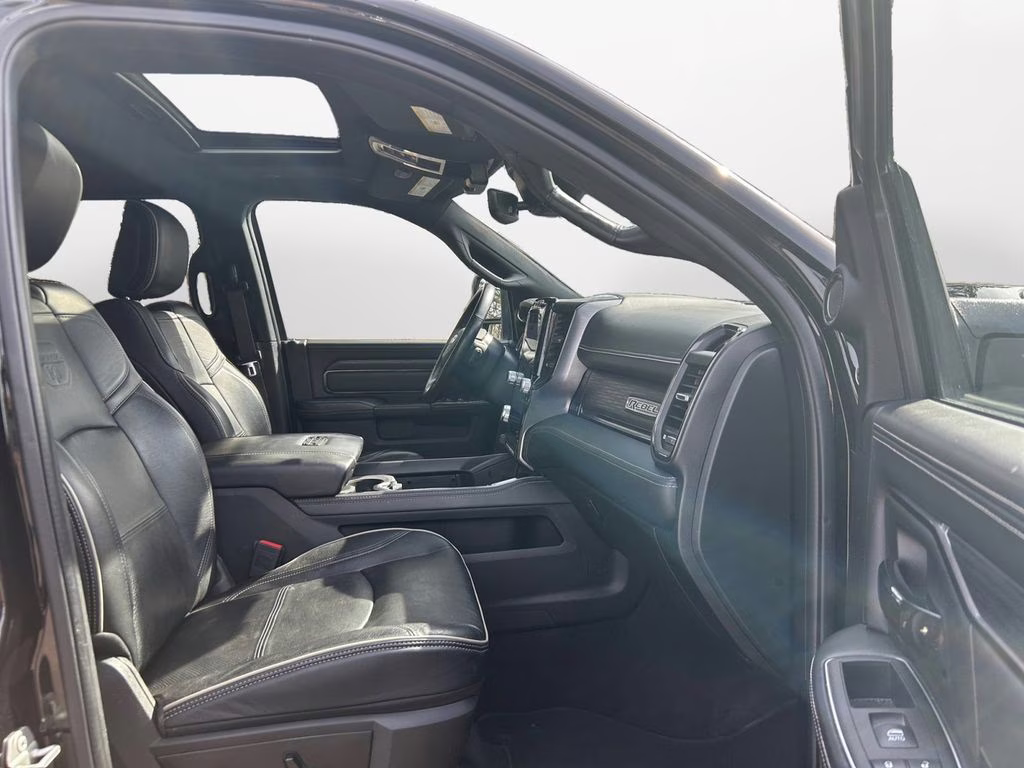 2023 Diamond Black Crystal Pearlcoat Ram 2500 Rebel Power Wagon w/5th Wheel Prep & Tow Tech Pkg 4X4 Truck