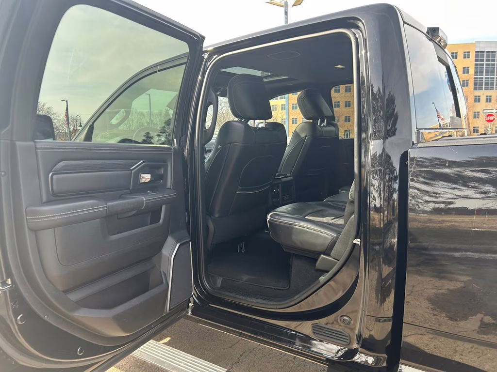 2023 Diamond Black Crystal Pearlcoat Ram 2500 Rebel Power Wagon w/5th Wheel Prep & Tow Tech Pkg 4X4 Truck