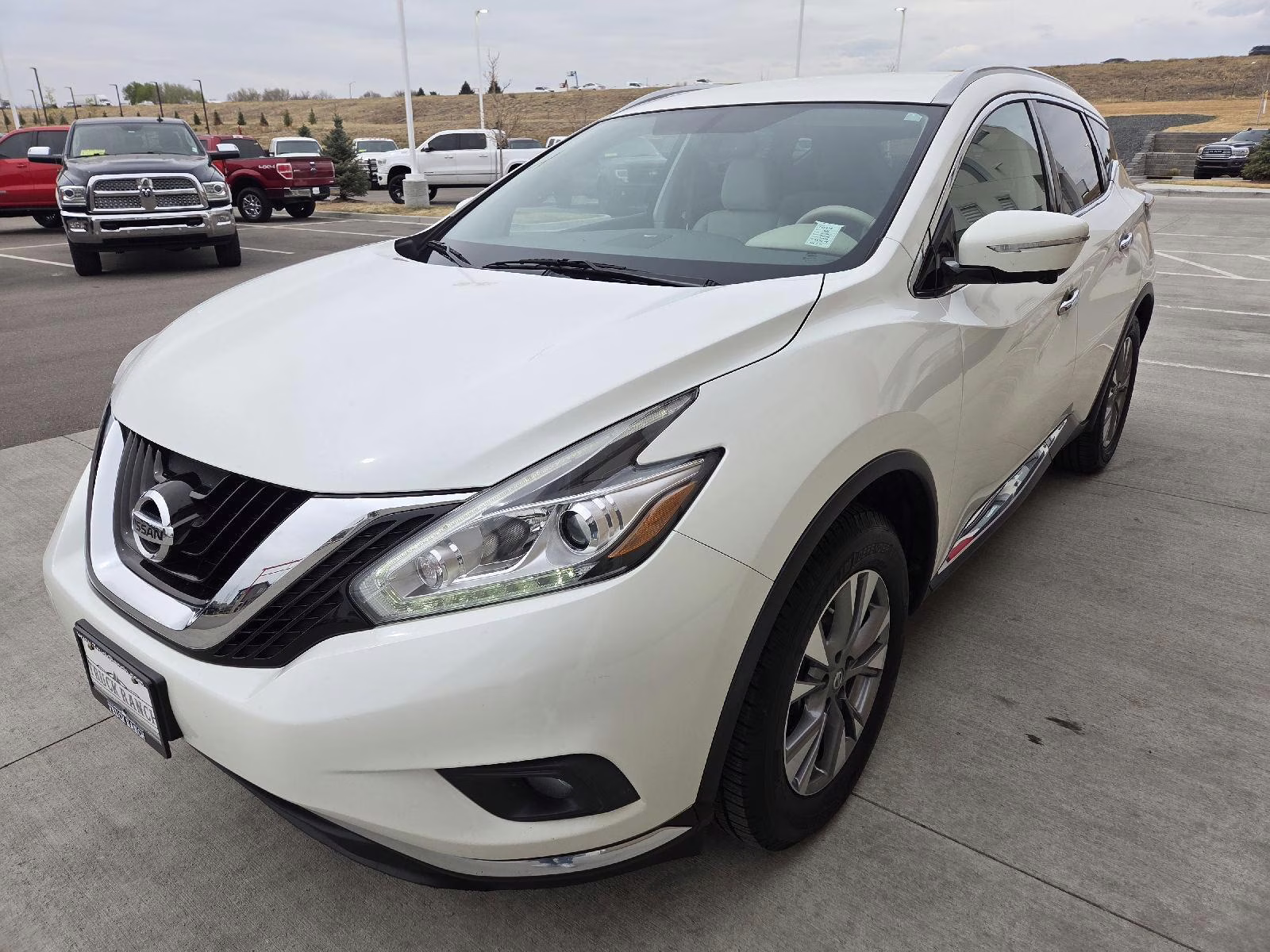 2015 Pearl White Nissan Murano SL FWD SUV
