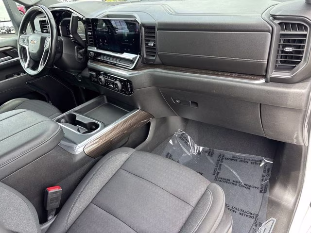2024 Summit White Chevrolet Silverado 2500HD LT 4X4 Truck