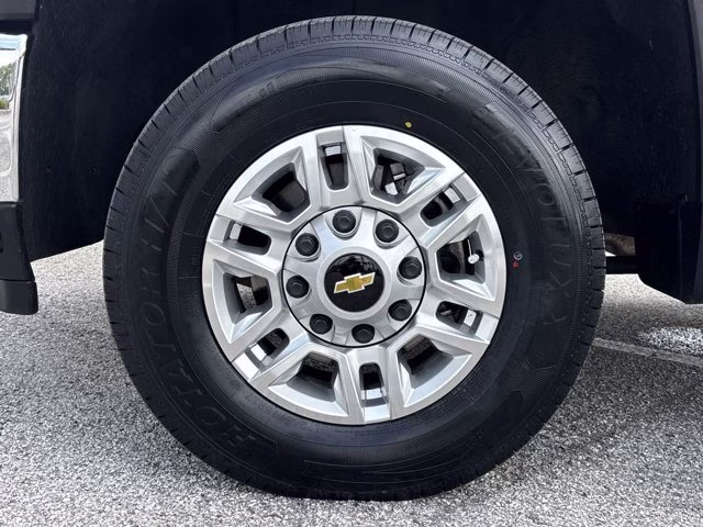 2024 Summit White Chevrolet Silverado 2500HD LT 4X4 Truck