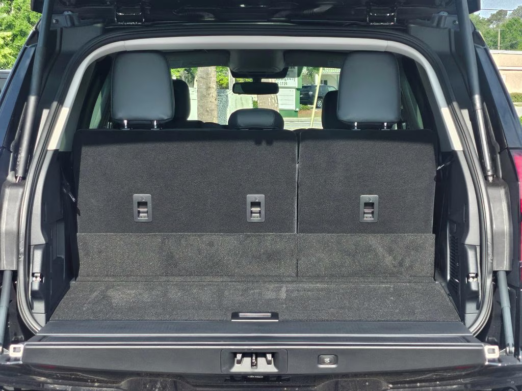 2026 Agate Black Metallic Ford Expedition Active RWD SUV
