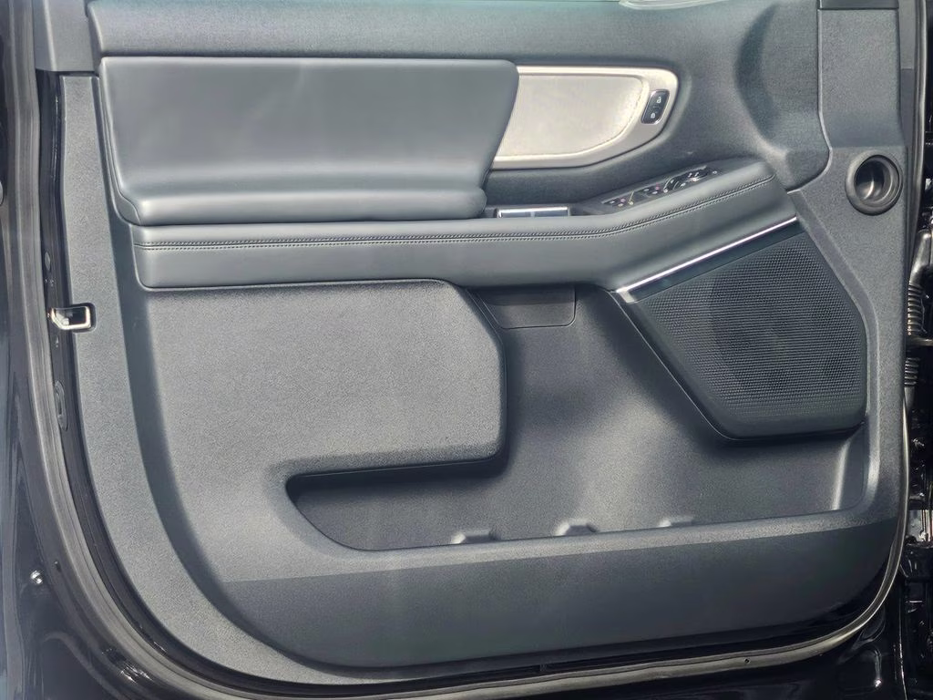 2026 Agate Black Metallic Ford Expedition Active RWD SUV